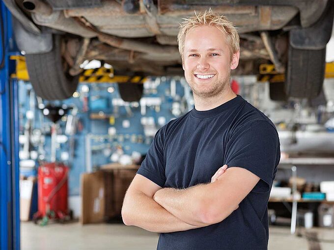 KFZ-Mechatroniker (m/w/d)