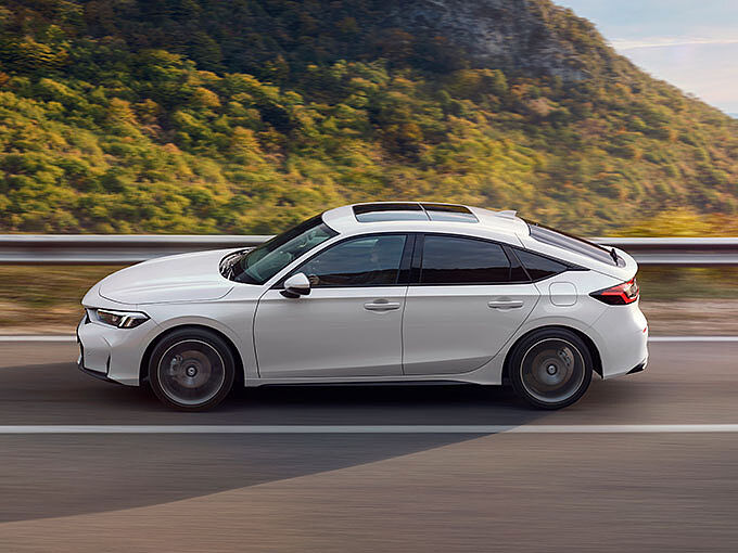 Civic e:HEV Elegance Civic e:HEV Elegance - Leasing 279 €
