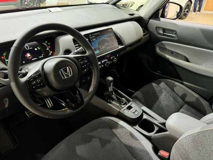 Honda Jazz 1.5 Advance Sport. .. 1.5 Advance Sport