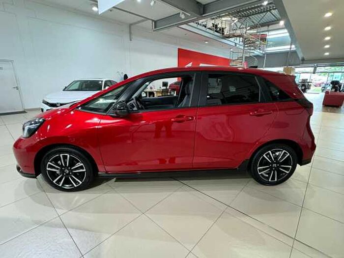 Honda Jazz 1.5 Advance Sport. .. 1.5 Advance Sport