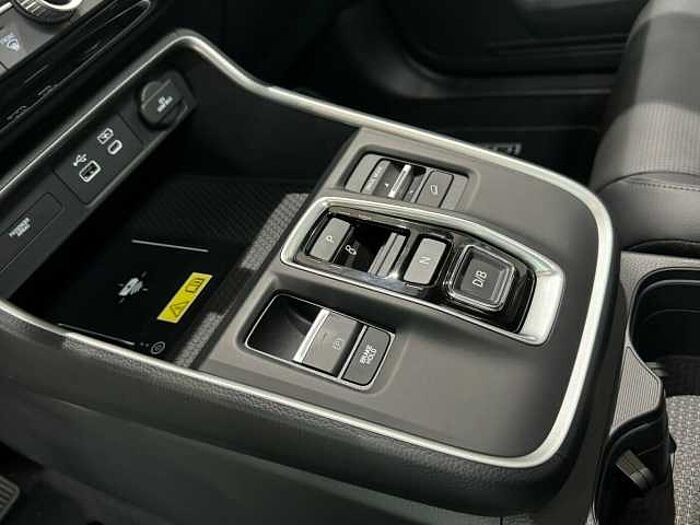 Honda CR-V e:HEV Elegance 2WD|Leder|Navi|Led...