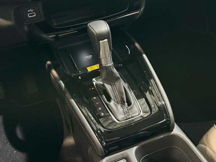 Honda HR-V Hybrid 1.5 Advance Style MJ25.. .