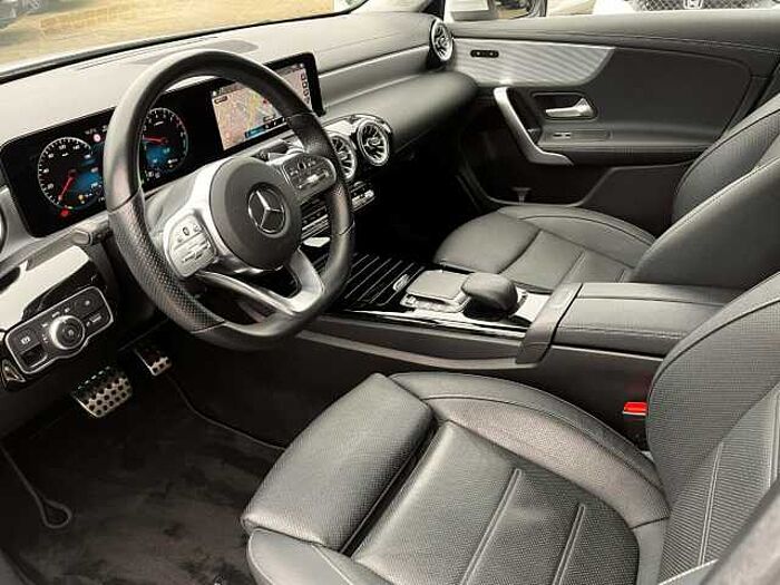 Mercedes-Benz A 250 e AMG Line|Leder|AHK. .. Advanced