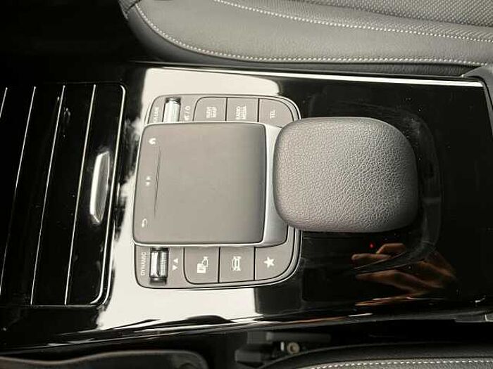 Mercedes-Benz A 250 e AMG Line|Leder|AHK. .. Advanced