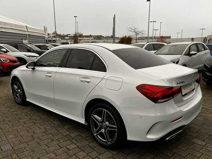 Mercedes-Benz A 250 e AMG Line|Leder|AHK. .. Advanced