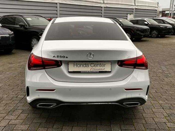 Mercedes-Benz A 250 e AMG Line|Leder|AHK. .. Advanced