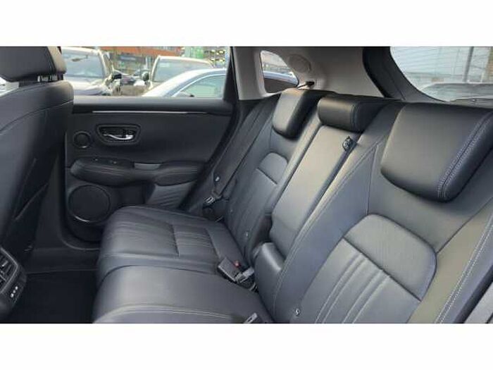 Honda ZR-V 2.0 e: HEV Advance|Sonderfelgen18'|AeroP. ... Advance|Sonderfelgen18'|AeroP. ...