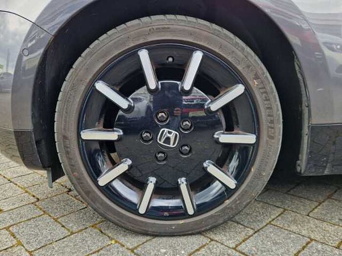 Honda e Advance 17 Zoll... Advanc