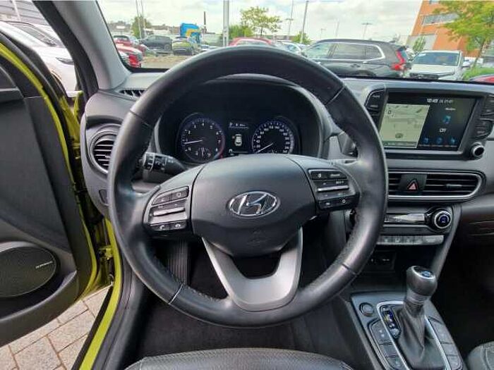 Hyundai Kona Premium 2WD 2 Hand|Allwetter|Pano...