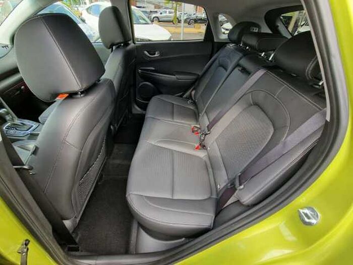 Hyundai Kona Premium 2WD 2 Hand|Allwetter|Pano...