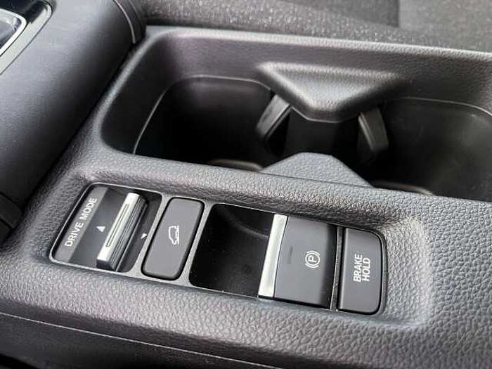 Honda HR-V Hybrid 1.5 Elegance|Navi|RFK|MagicSeats... Elegance
