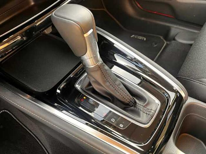 Honda HR-V Hybrid 1.5 Advance|Navi|RFK|MagicSeats... Advance