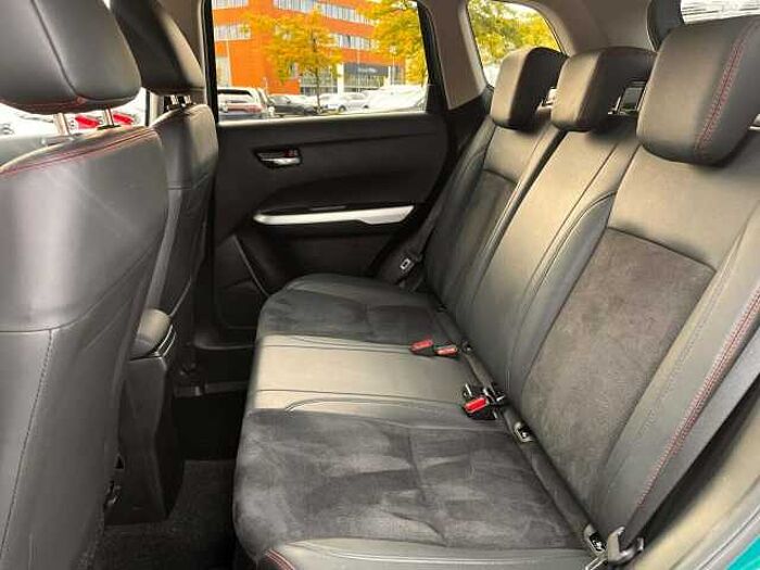 Suzuki Vitara 1.4 Automatik 4x4|Navi|Allwetter...
